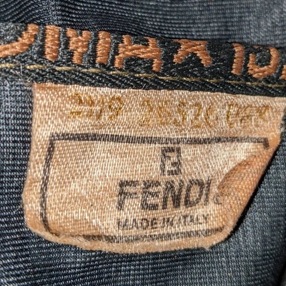 Fendi Pecan Tote Bag๐ฅPRICE DROP๐ฅ - Picture 5 of 6